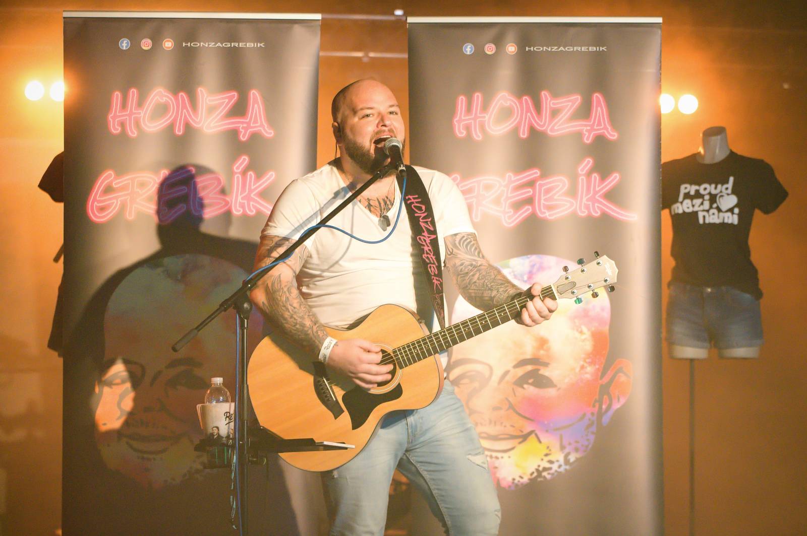 Reflexy přehráli v Třebíči své největší hity, sekundoval jim Honza Grebík