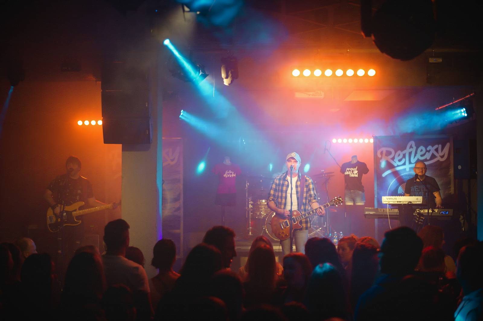 Reflexy přehráli v Třebíči své největší hity, sekundoval jim Honza Grebík