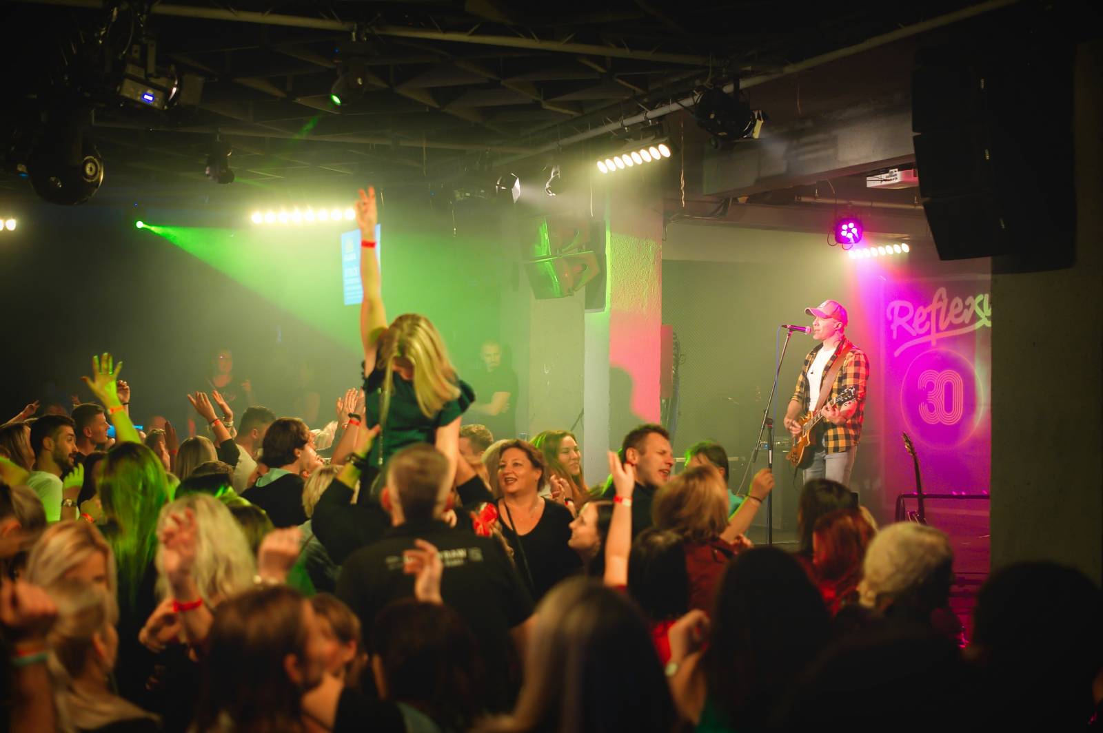 Reflexy přehráli v Třebíči své největší hity, sekundoval jim Honza Grebík