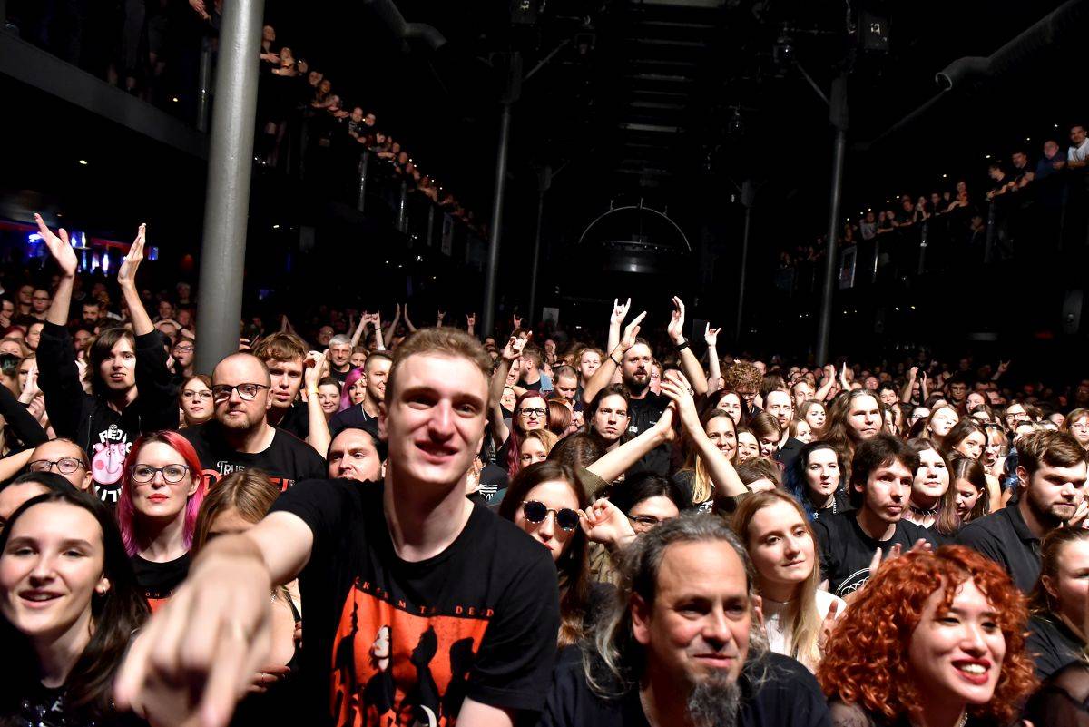 Halestorm rozpoutali v SaSaZu pořádnou bouři, předskakovali jim Black Veil Brides