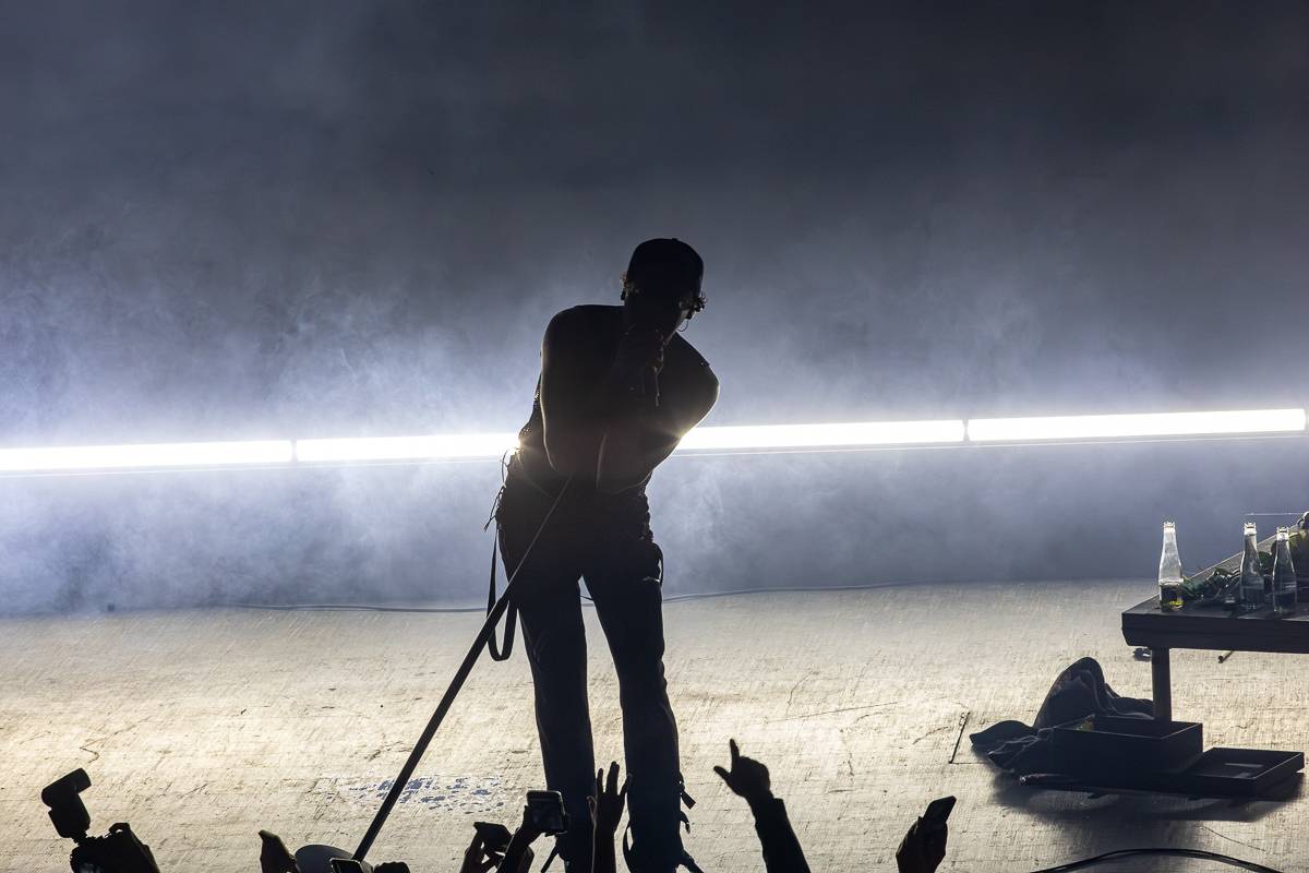 Sofian Medjmedj znovu vyprodal pražskou Roxy. Pokřtil nové album a oznámil svůj dosud největší koncert