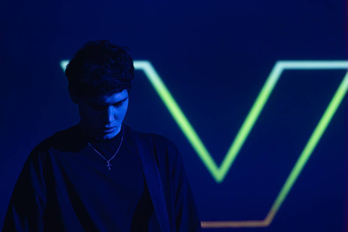 Sofian Medjmedj znovu vyprodal pražskou Roxy. Pokřtil nové album a oznámil svůj dosud největší koncert