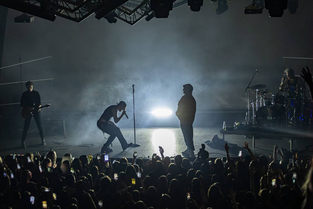 Sofian Medjmedj znovu vyprodal pražskou Roxy. Pokřtil nové album a oznámil svůj dosud největší koncert
