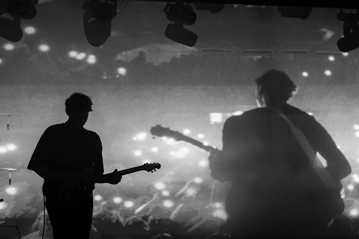 Sofian Medjmedj znovu vyprodal pražskou Roxy. Pokřtil nové album a oznámil svůj dosud největší koncert