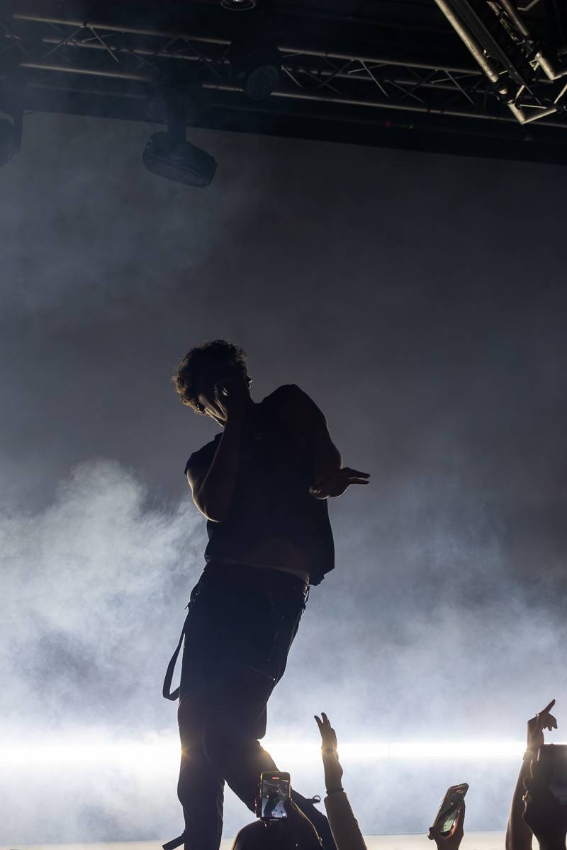 Sofian Medjmedj znovu vyprodal pražskou Roxy. Pokřtil nové album a oznámil svůj dosud největší koncert