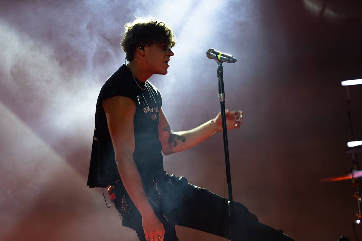 Sofian Medjmedj znovu vyprodal pražskou Roxy. Pokřtil nové album a oznámil svůj dosud největší koncert