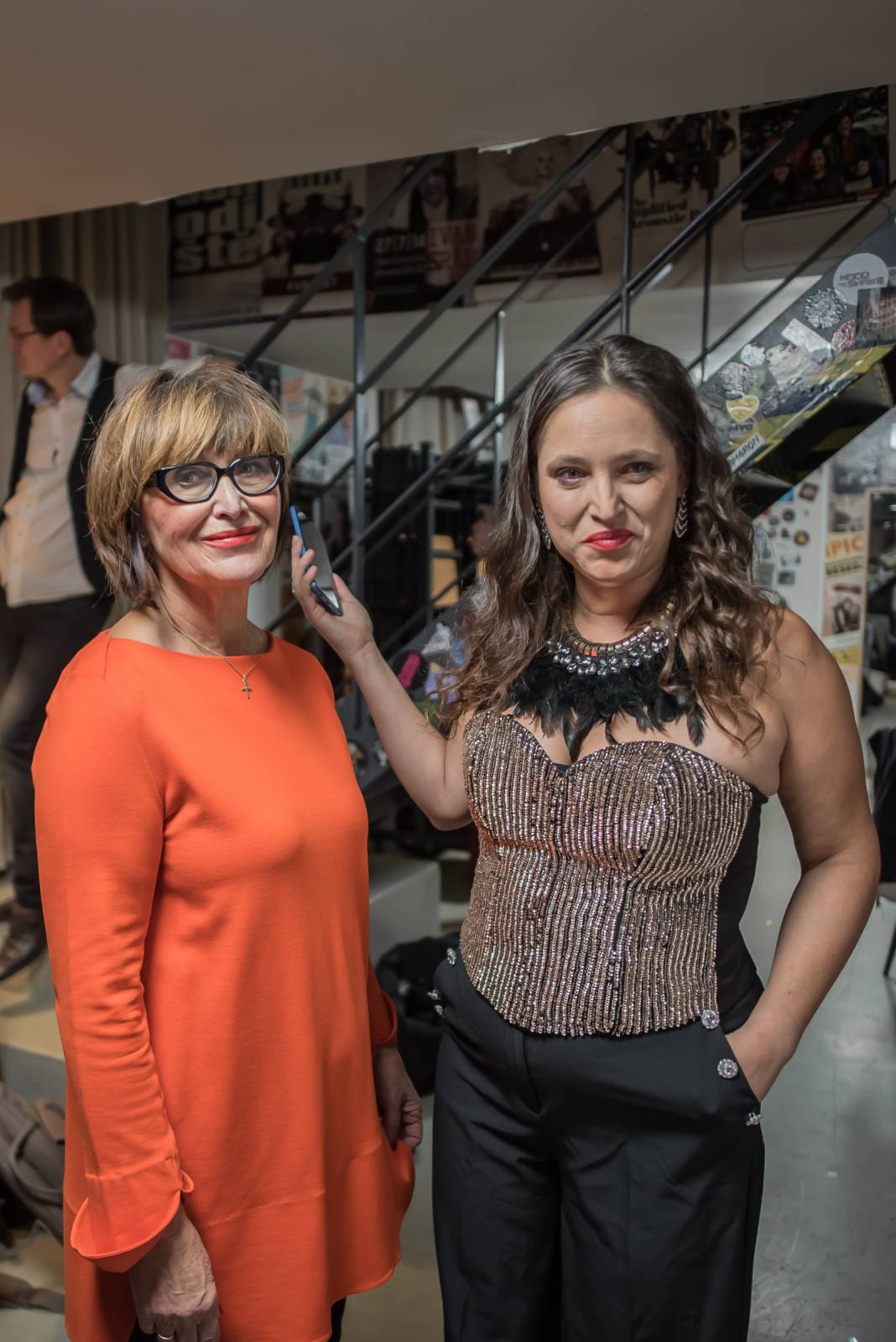 Saxana kouzlila v Malostranské besedě. Petra Černocká s manželem a dcerou Bárou navodili v klubu přátelskou atmosféru