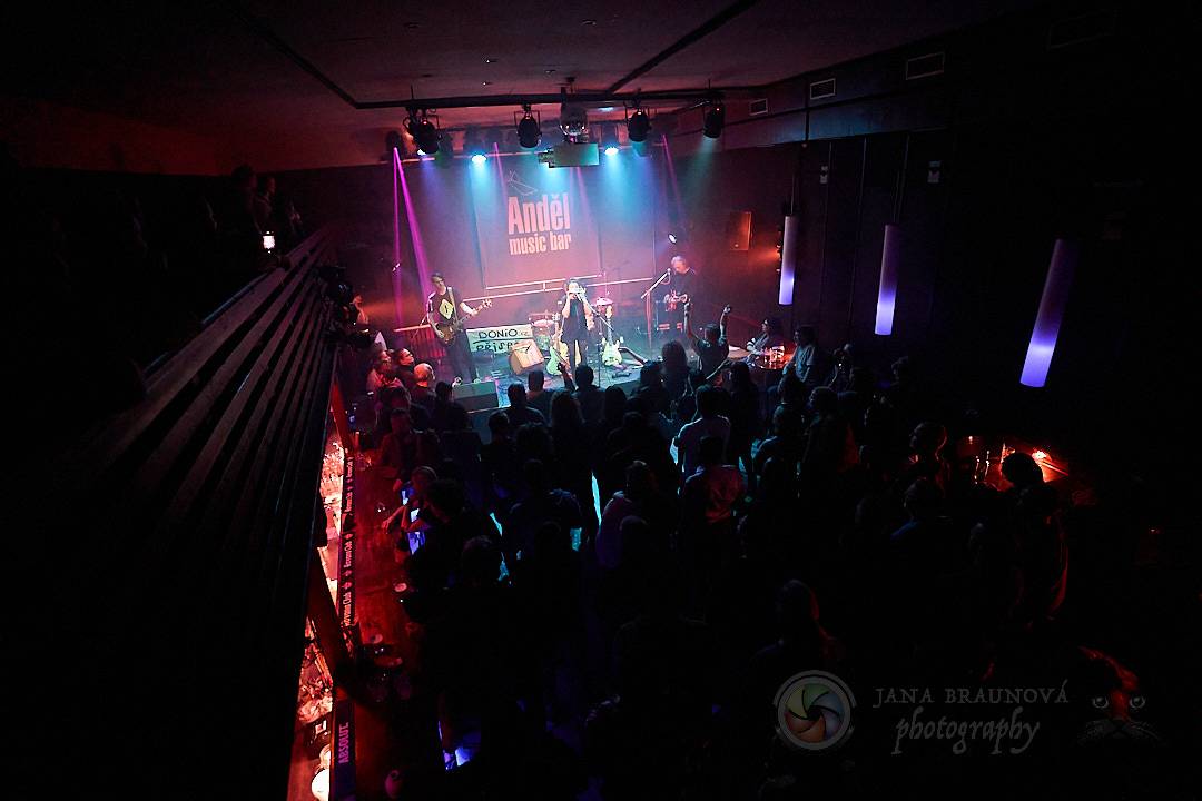 Mucha roztancovala Anděl Music Bar v Plzni