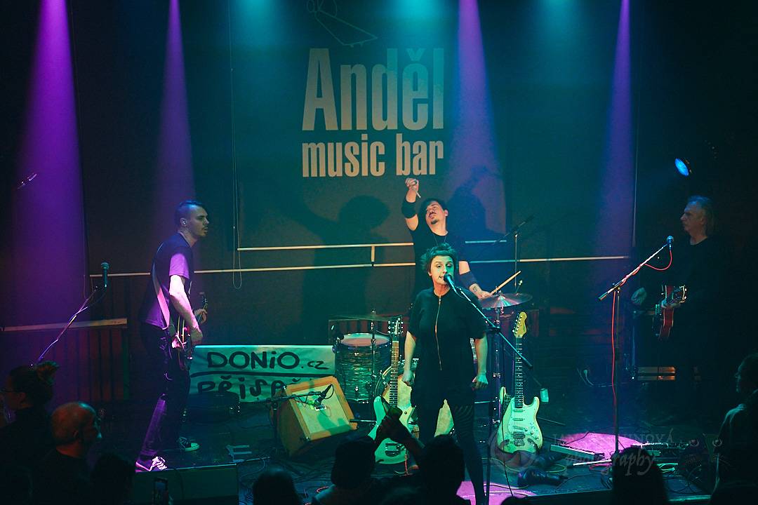 Mucha roztancovala Anděl Music Bar v Plzni