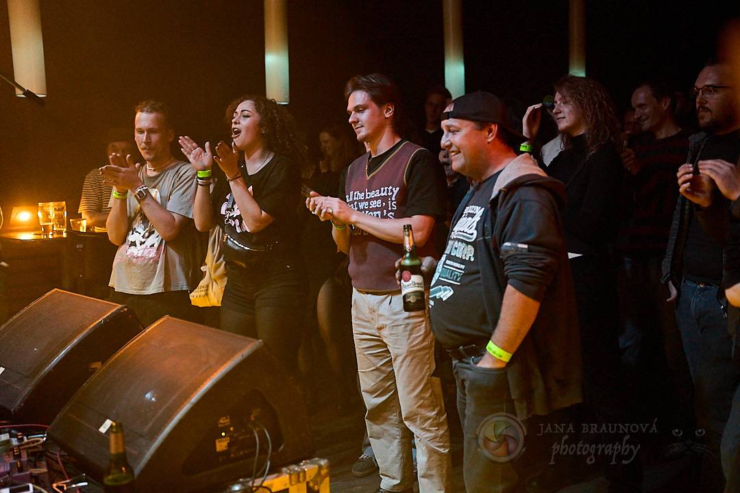 Mucha roztancovala Anděl Music Bar v Plzni