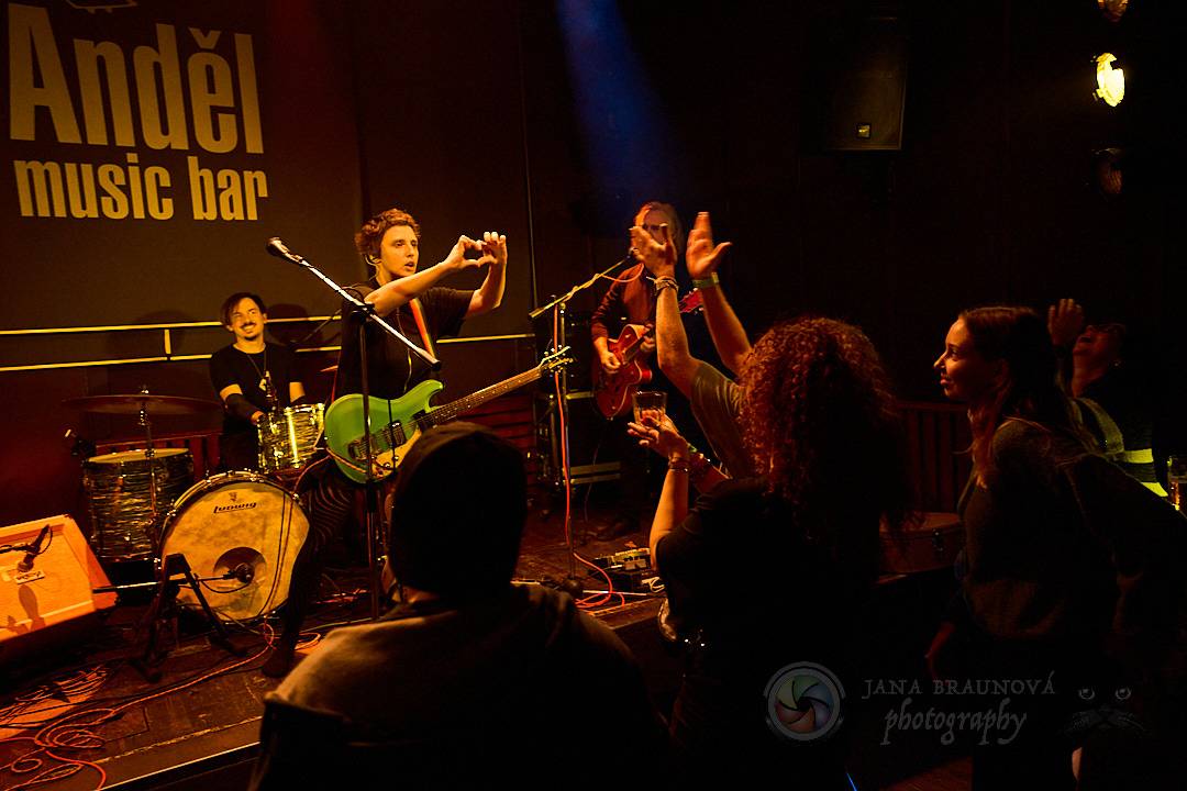 Mucha roztancovala Anděl Music Bar v Plzni