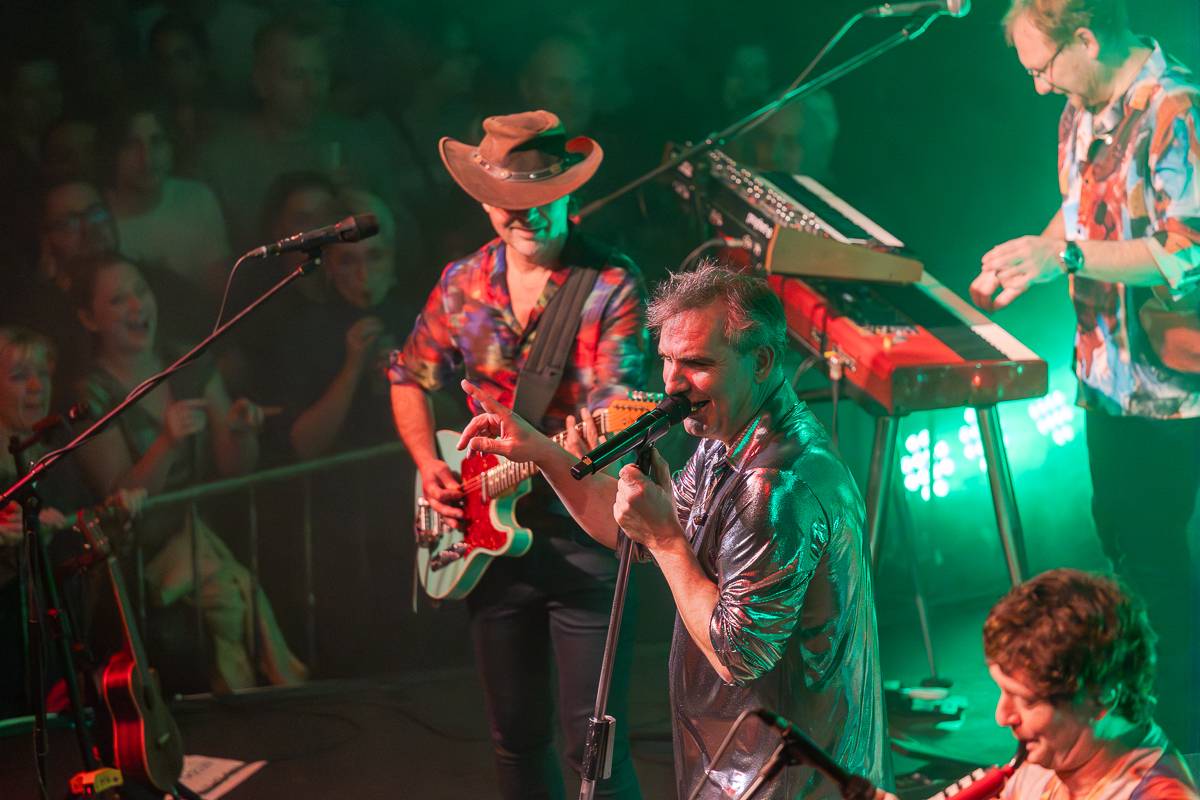 Mig 21 končí v Praze své turné. Ukázali, jak zní všechny barvy duhy 