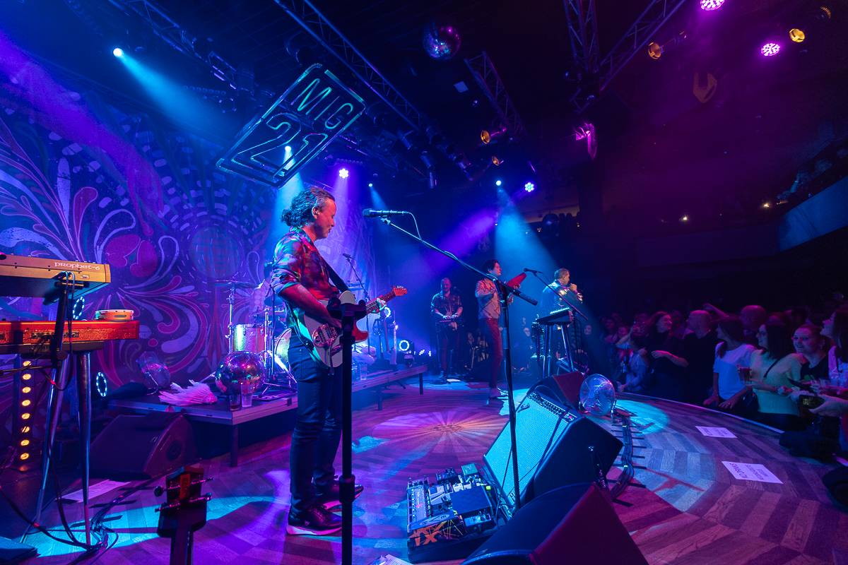 Mig 21 končí v Praze své turné. Ukázali, jak zní všechny barvy duhy 