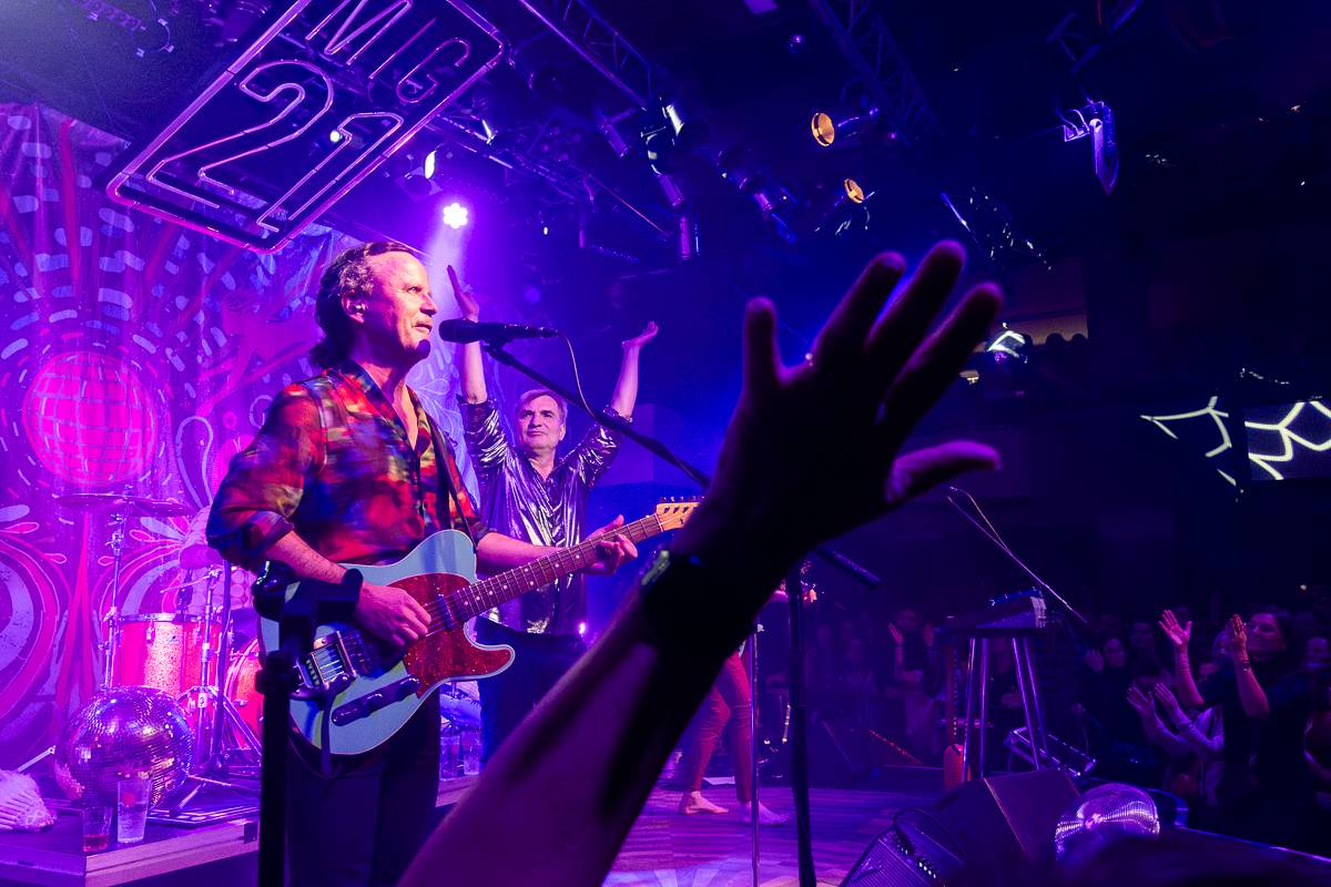 Mig 21 končí v Praze své turné. Ukázali, jak zní všechny barvy duhy 