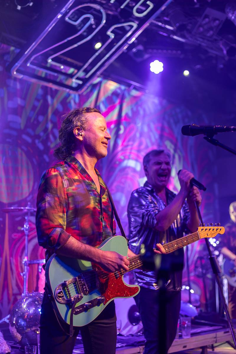 Mig 21 končí v Praze své turné. Ukázali, jak zní všechny barvy duhy 