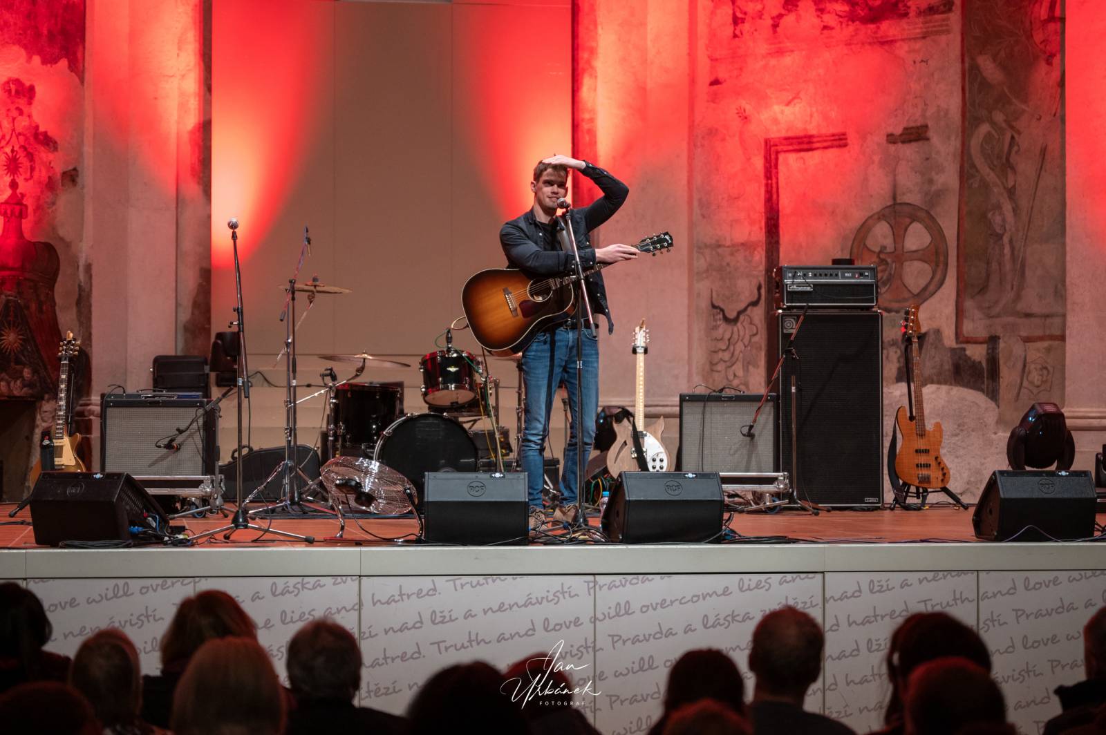 Creedence Clearwater Revived i nadále šíří odkaz bandu Johna Fogertyho, do Prahy přivezli pohodovou atmosféru