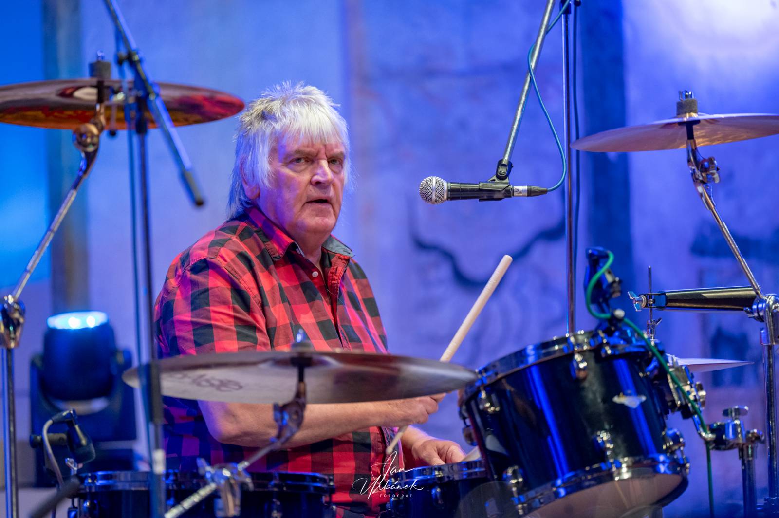 Creedence Clearwater Revived i nadále šíří odkaz bandu Johna Fogertyho, do Prahy přivezli pohodovou atmosféru