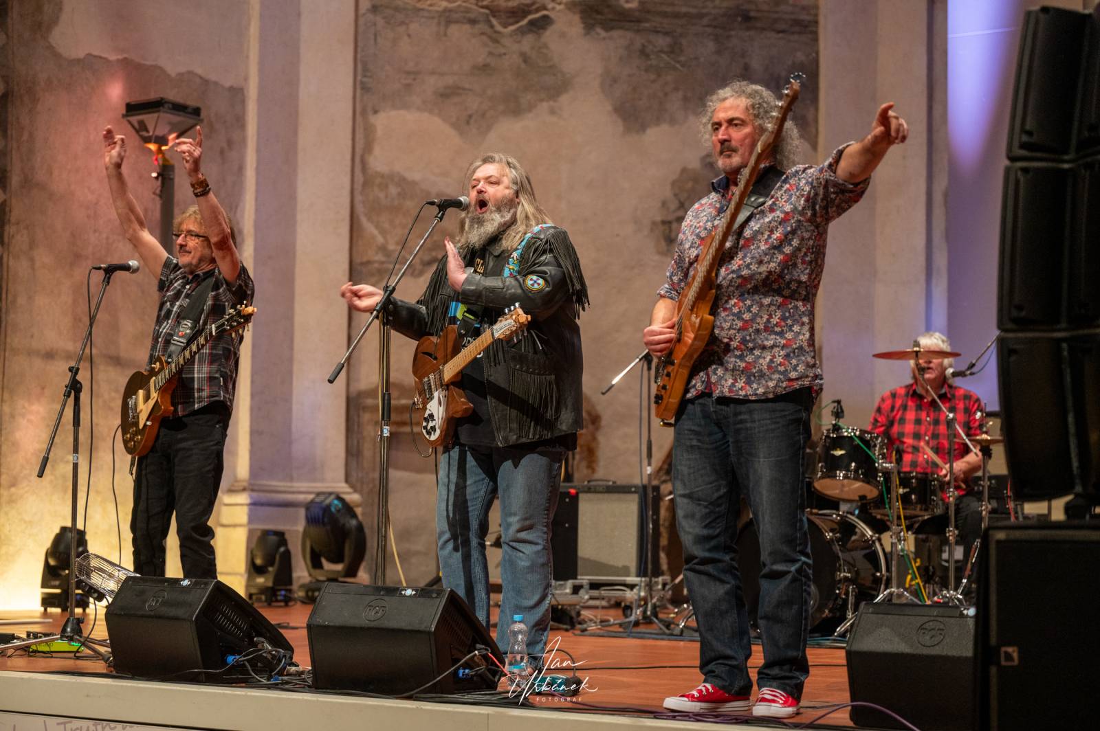 Creedence Clearwater Revived i nadále šíří odkaz bandu Johna Fogertyho, do Prahy přivezli pohodovou atmosféru