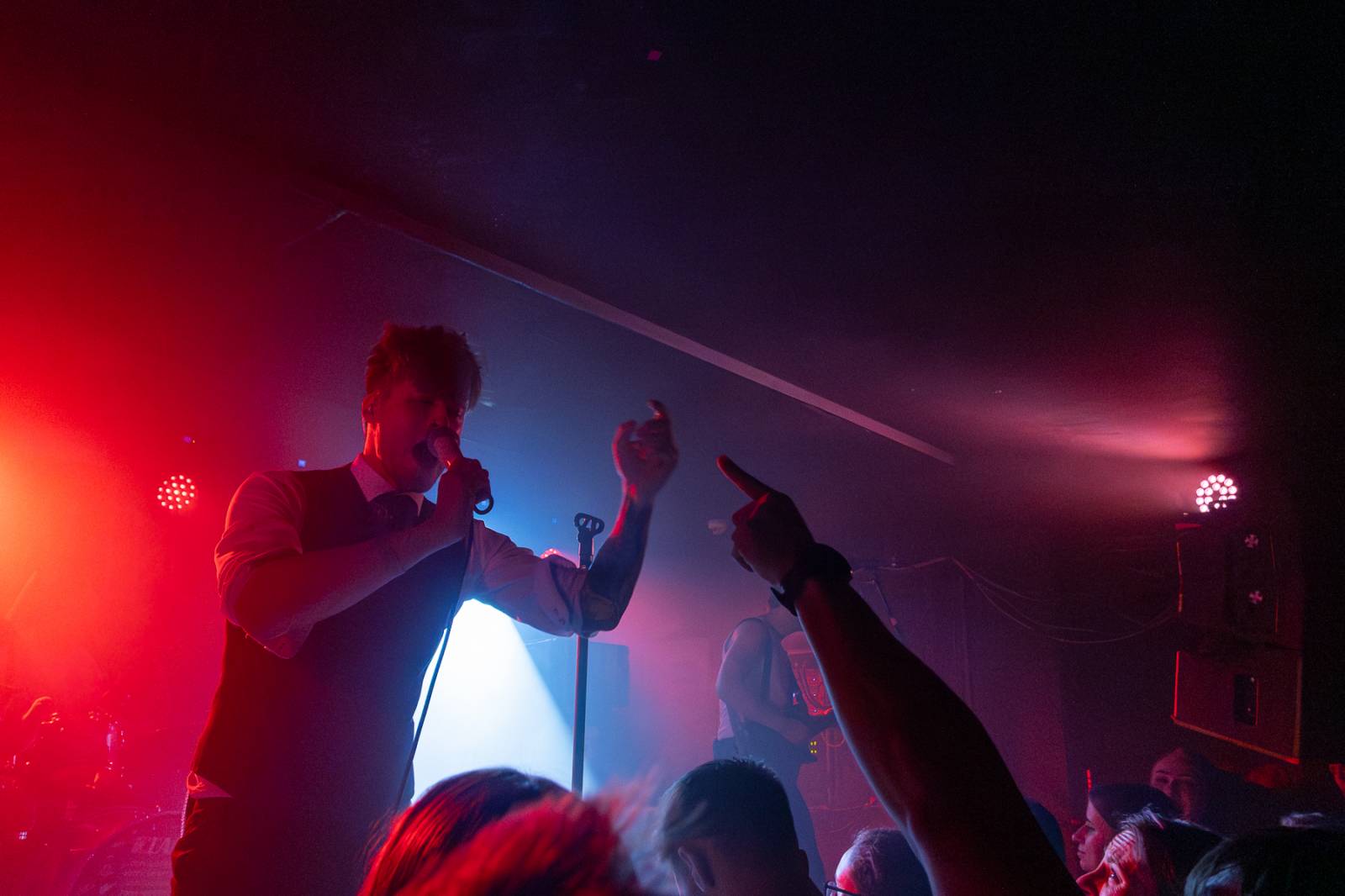 John Wolfhooker se vrátili do Rock Café v Praze, večer otevřeli němečtí The Hirsch Effekt