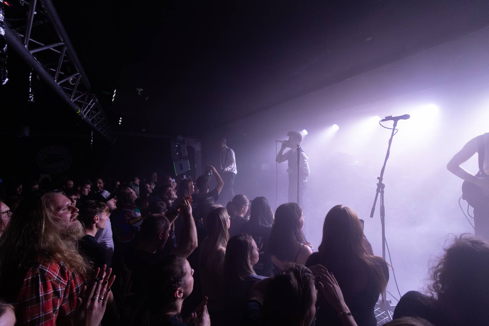 John Wolfhooker se vrátili do Rock Café v Praze, večer otevřeli němečtí The Hirsch Effekt