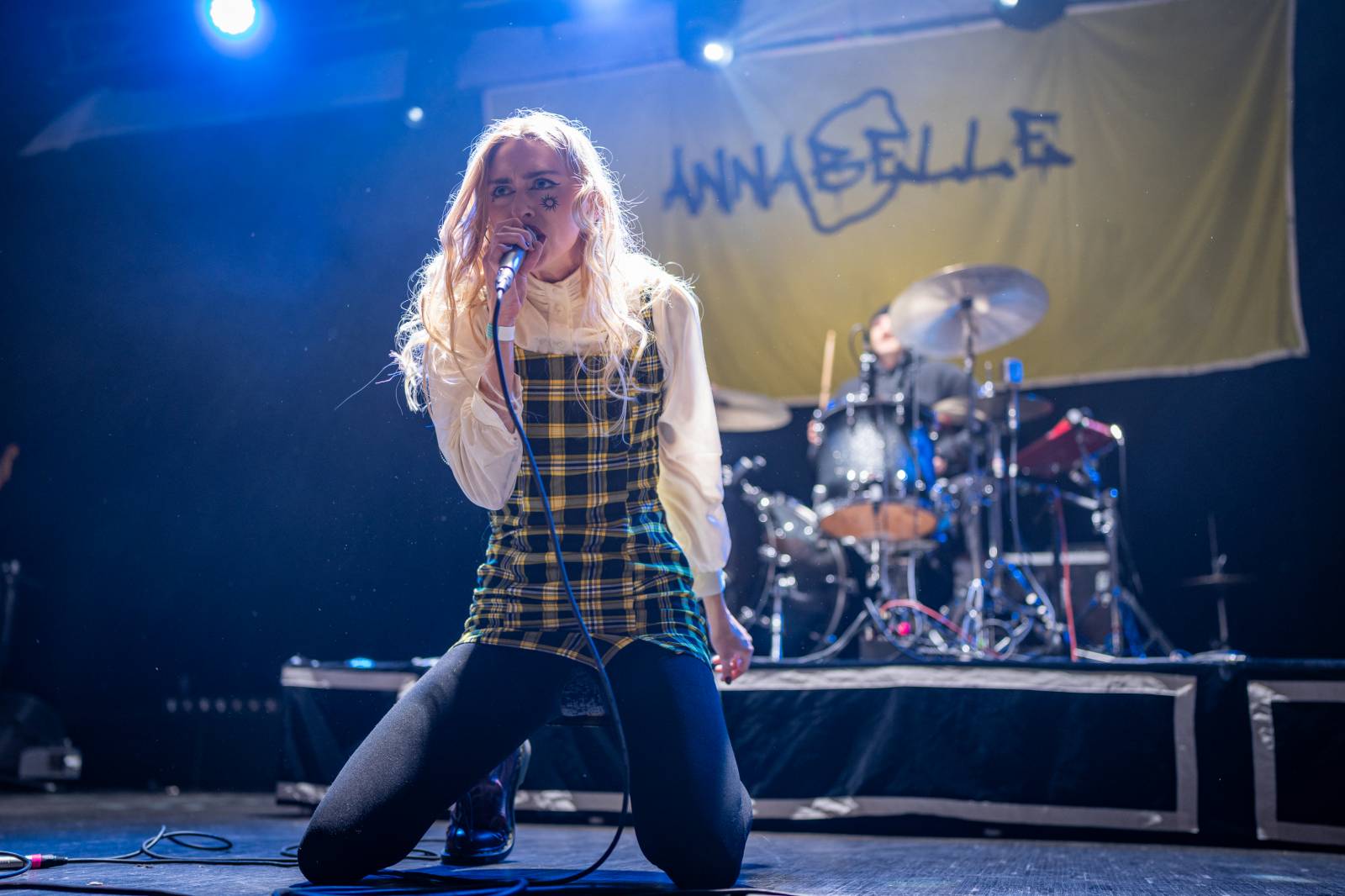 Aby i znevýhodněné děti měly krásné Vánoce. Lenny, Annabelle a Dashi Stardust v Roxy podpořily charitativní akci