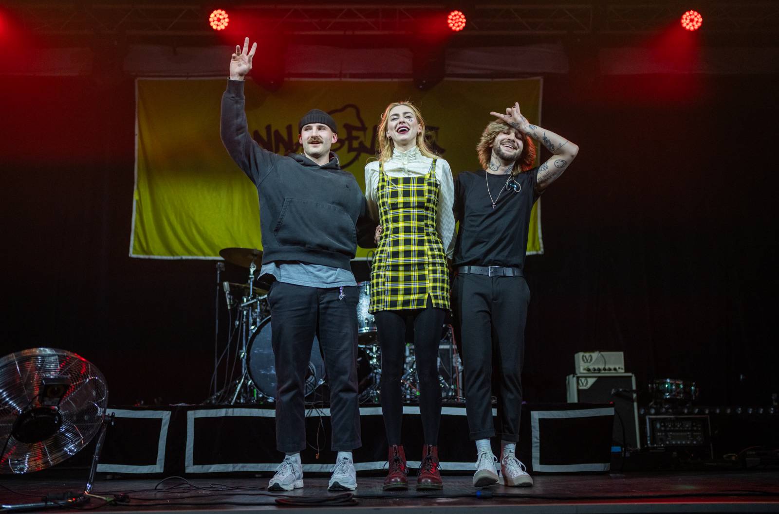 Aby i znevýhodněné děti měly krásné Vánoce. Lenny, Annabelle a Dashi Stardust v Roxy podpořily charitativní akci