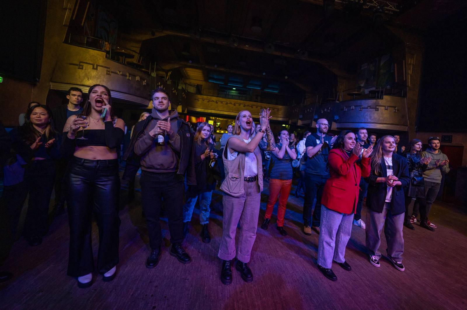 Aby i znevýhodněné děti měly krásné Vánoce. Lenny, Annabelle a Dashi Stardust v Roxy podpořily charitativní akci