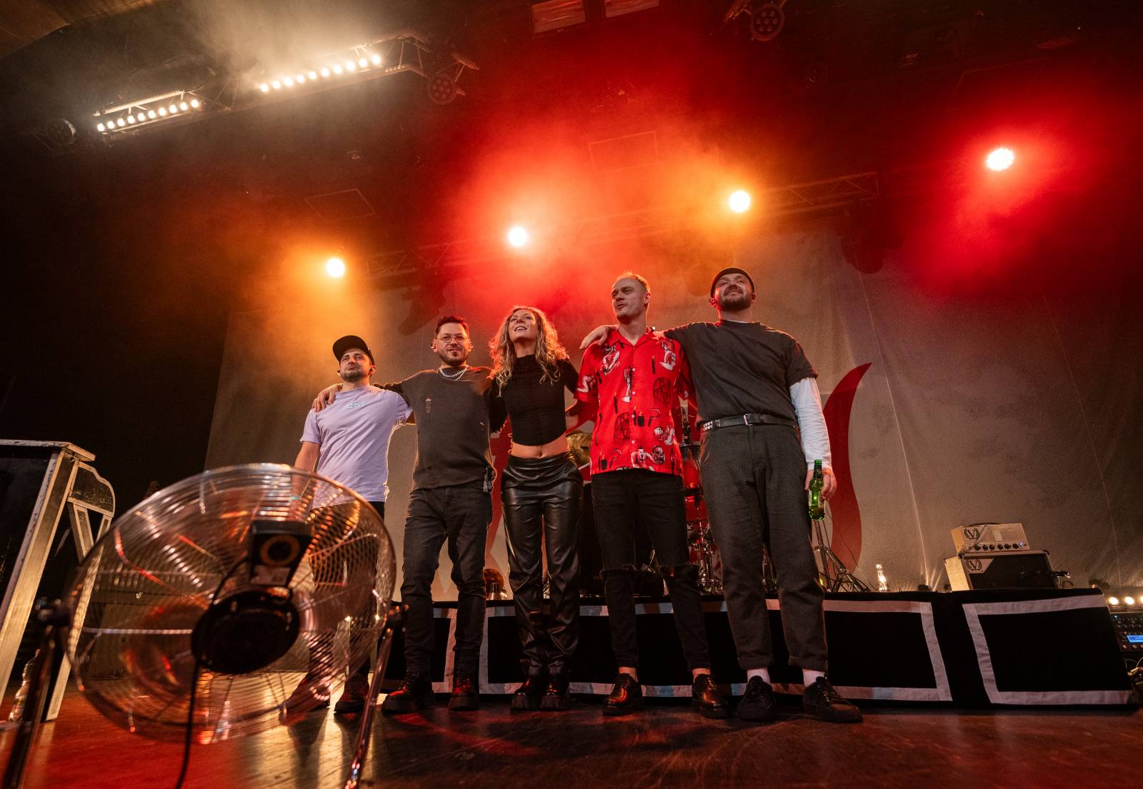 Aby i znevýhodněné děti měly krásné Vánoce. Lenny, Annabelle a Dashi Stardust v Roxy podpořily charitativní akci