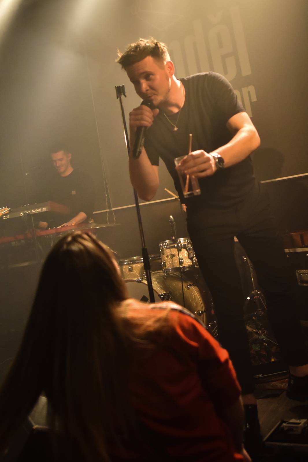 Like-it vyjeli na první turné, v Plzni slavili narozeniny svého zvukaře