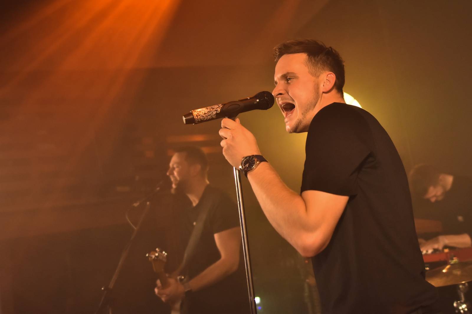 Like-it vyjeli na první turné, v Plzni slavili narozeniny svého zvukaře