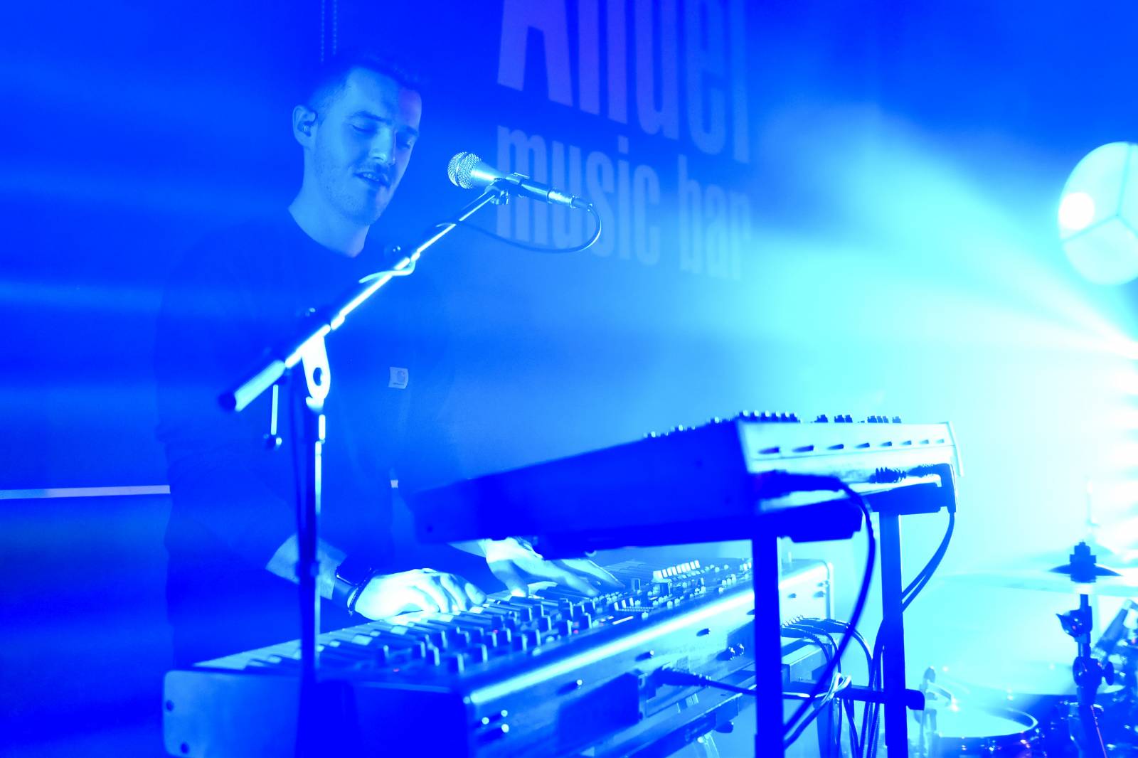 Like-it vyjeli na první turné, v Plzni slavili narozeniny svého zvukaře