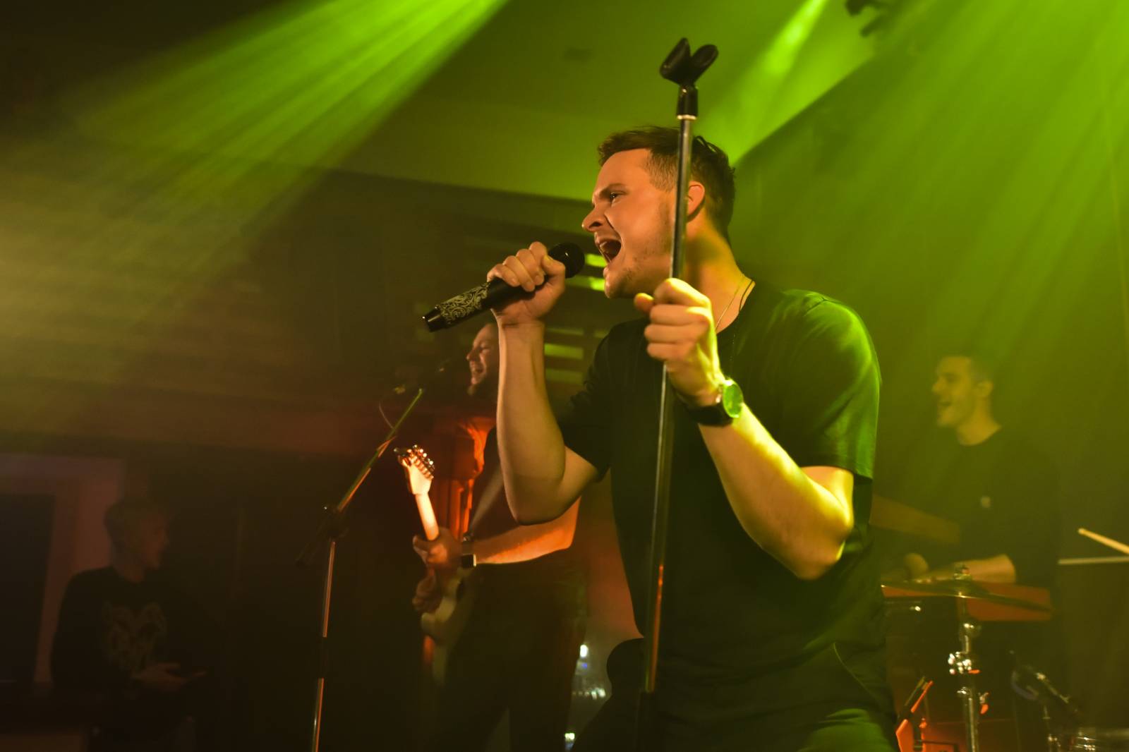 Like-it vyjeli na první turné, v Plzni slavili narozeniny svého zvukaře