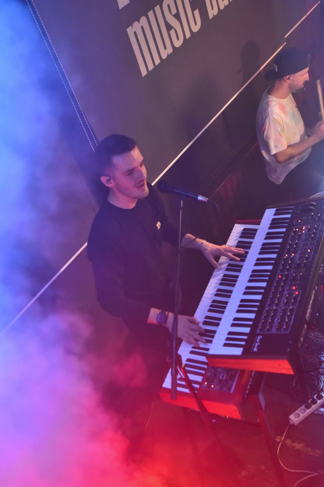 Like-it vyjeli na první turné, v Plzni slavili narozeniny svého zvukaře