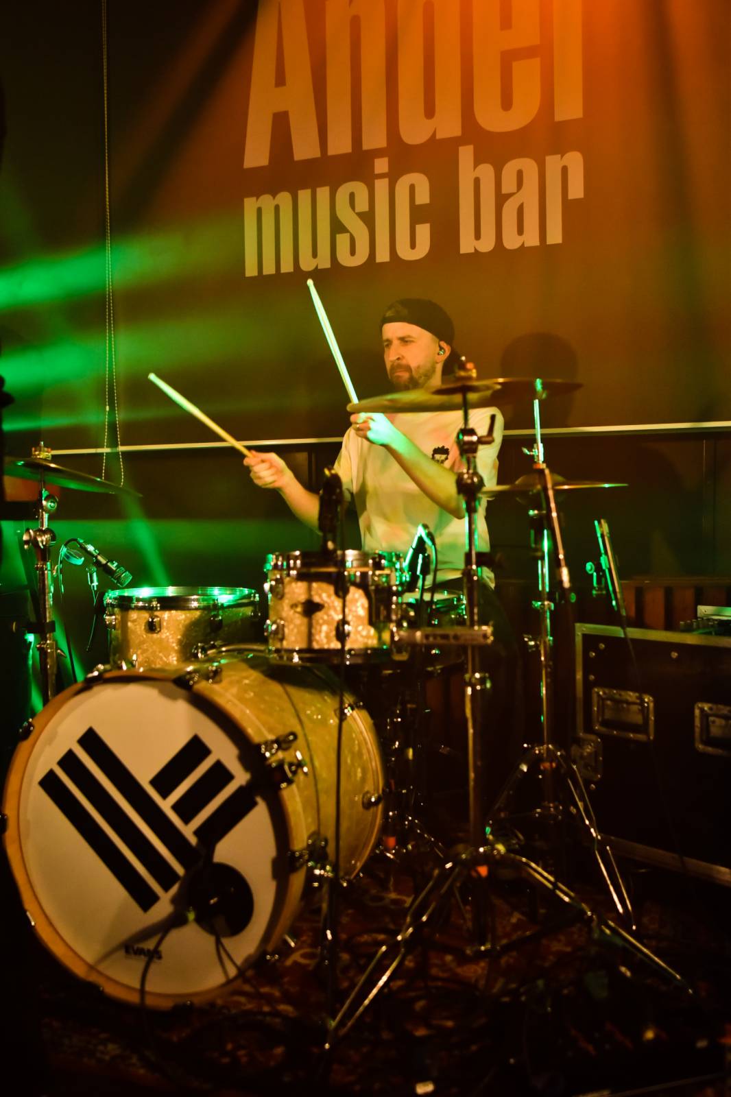 Like-it vyjeli na první turné, v Plzni slavili narozeniny svého zvukaře