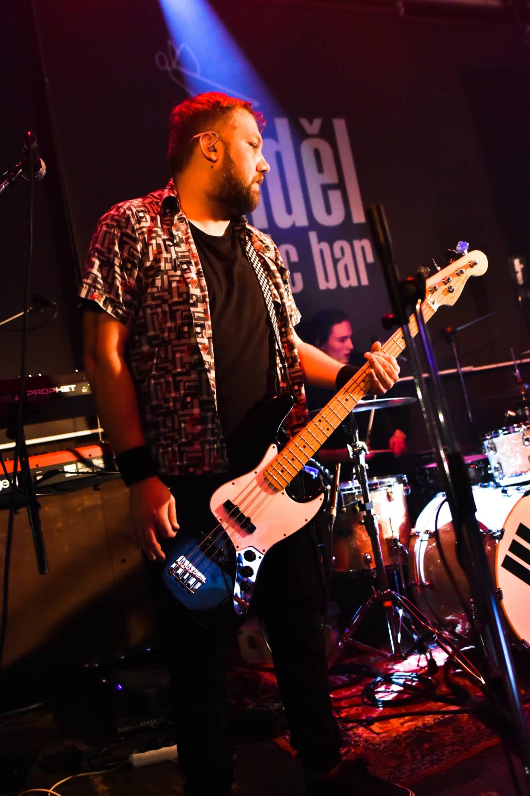 Like-it vyjeli na první turné, v Plzni slavili narozeniny svého zvukaře