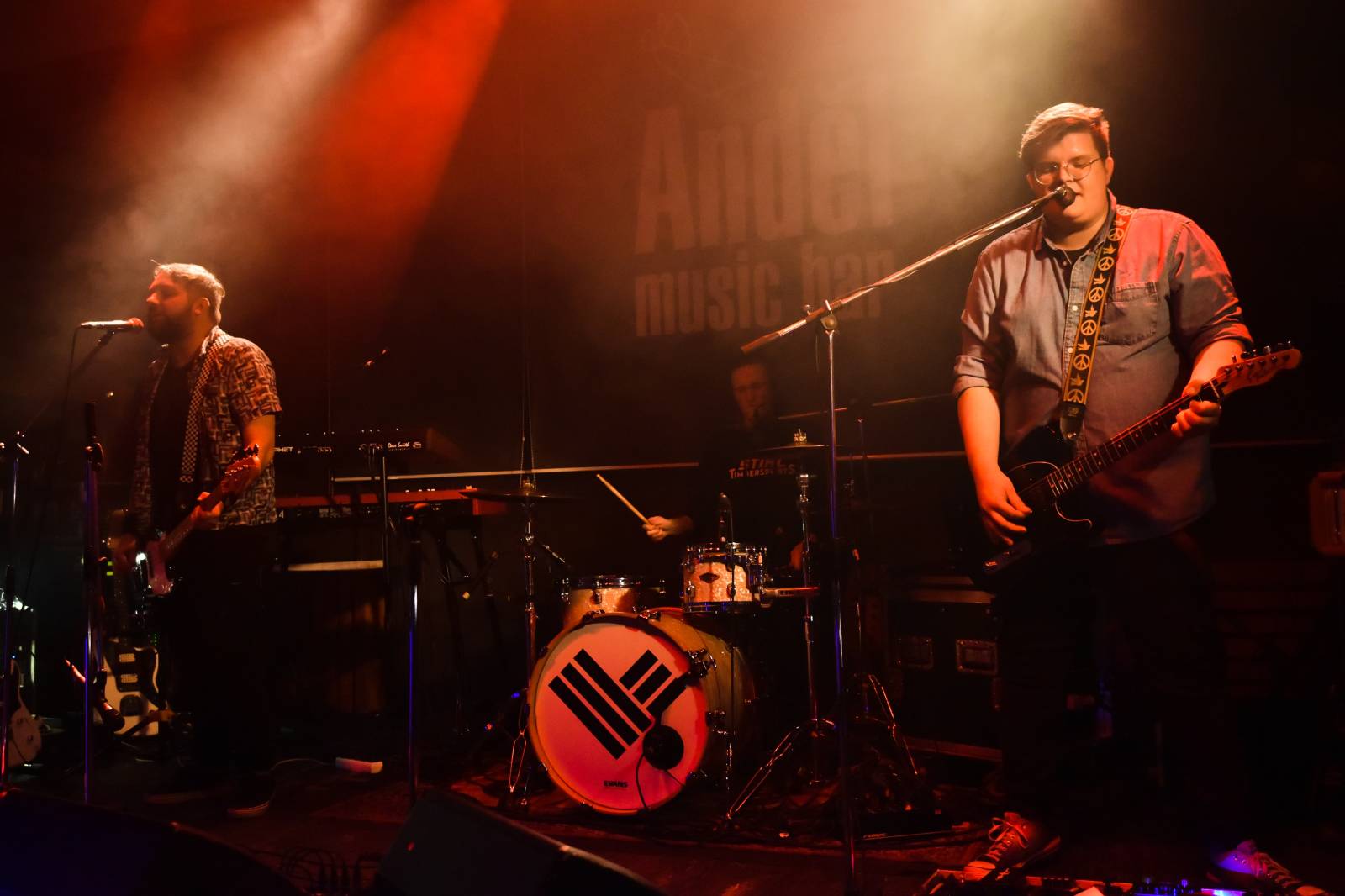 Like-it vyjeli na první turné, v Plzni slavili narozeniny svého zvukaře