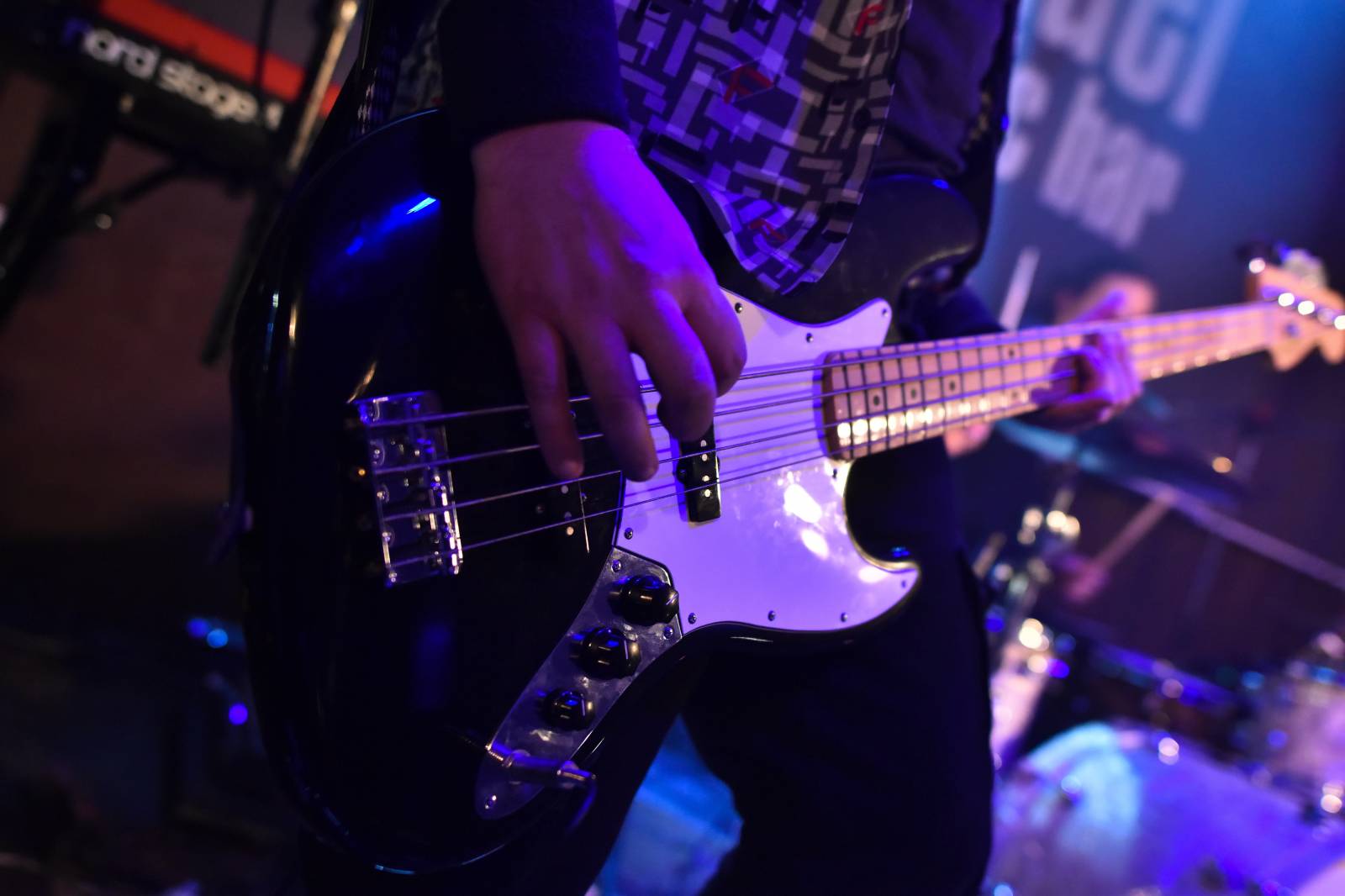 Like-it vyjeli na první turné, v Plzni slavili narozeniny svého zvukaře