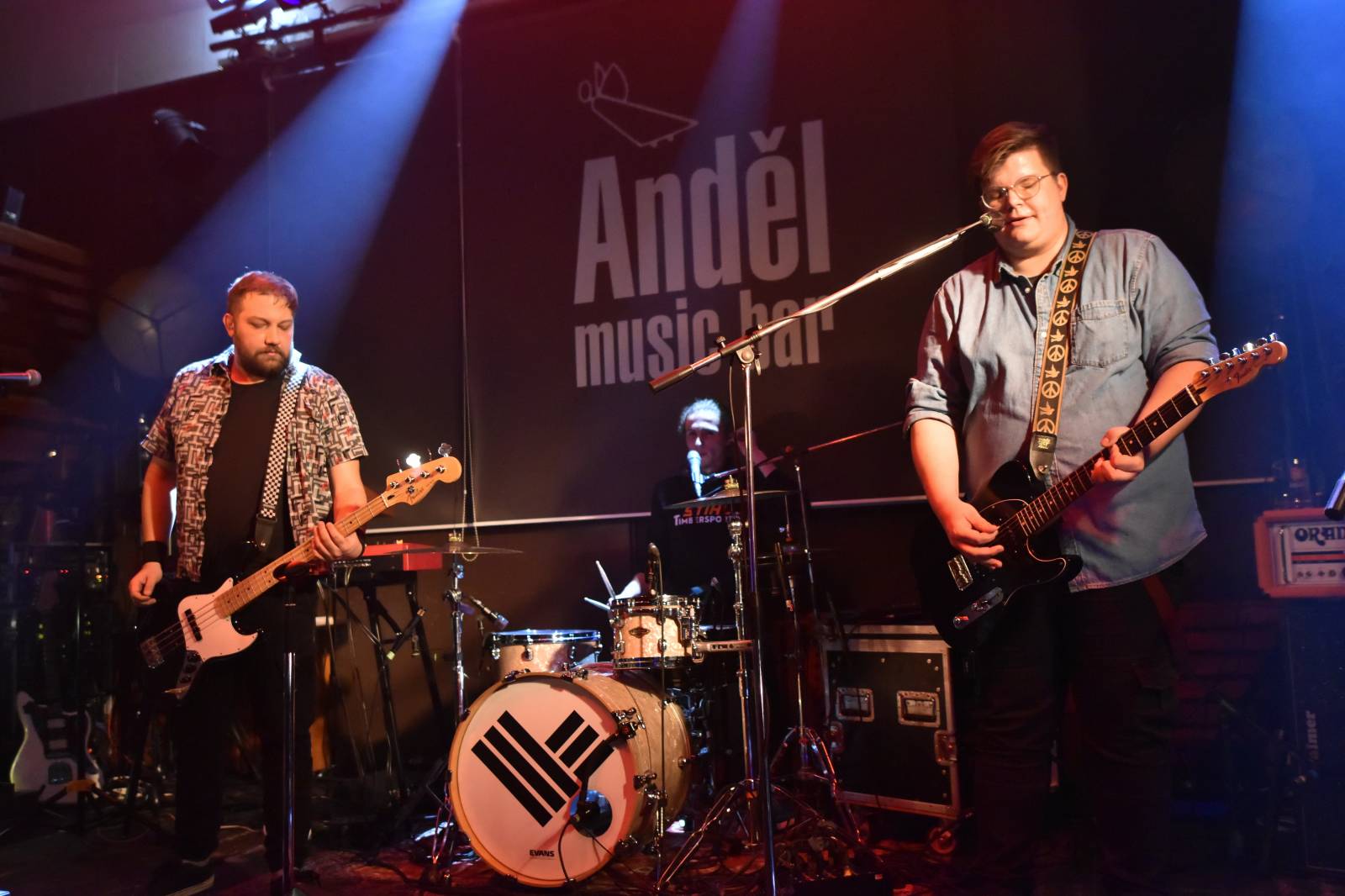 Like-it vyjeli na první turné, v Plzni slavili narozeniny svého zvukaře