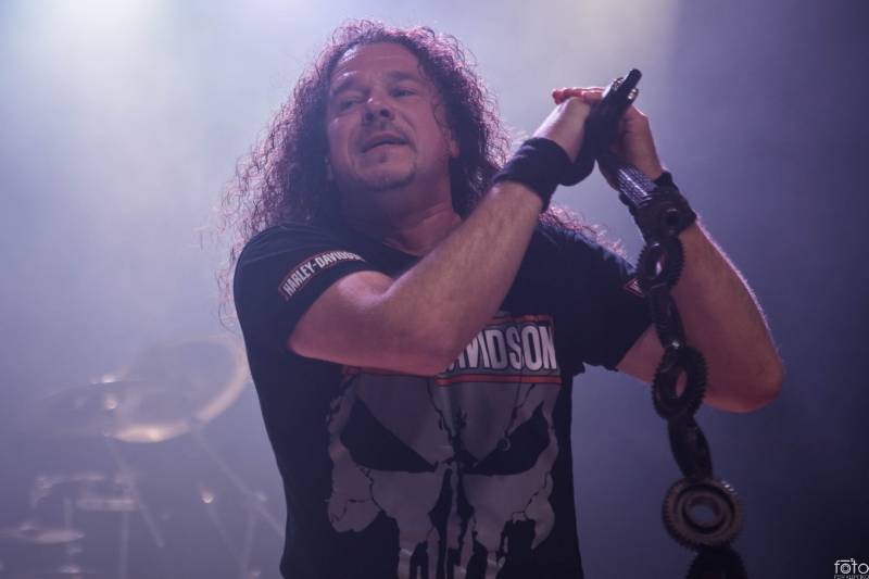 Arakain slaví na klubovém turné 40 let, v Herálci s ním zahrála Argema