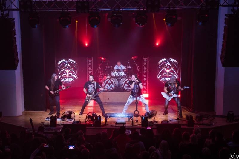 Arakain slaví na klubovém turné 40 let, v Herálci s ním zahrála Argema