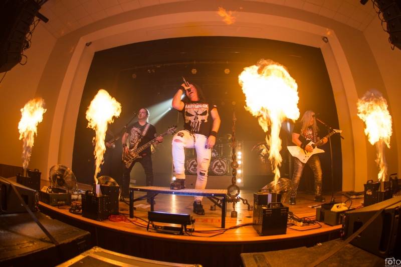 Arakain slaví na klubovém turné 40 let, v Herálci s ním zahrála Argema