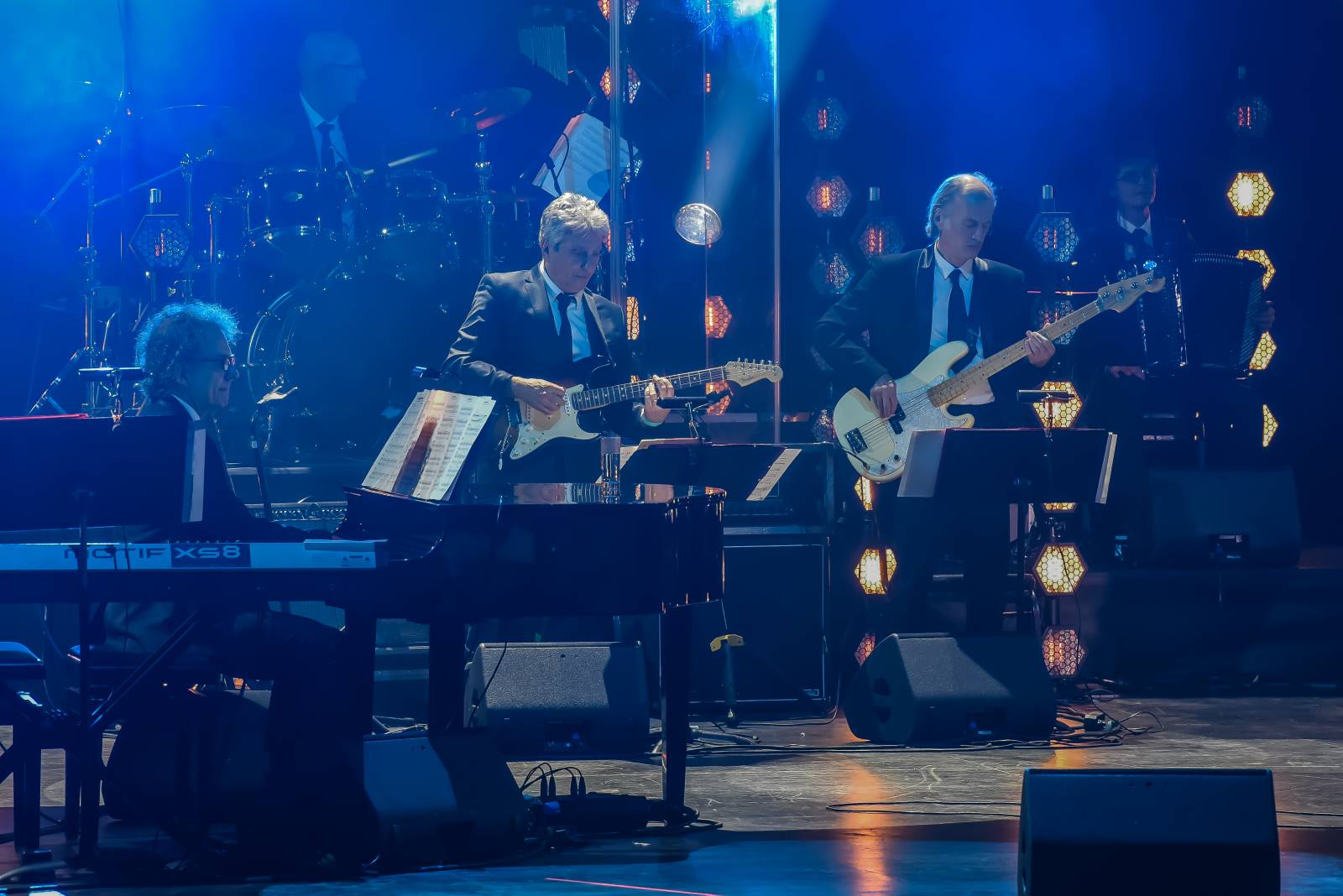 První dáma šansonu Mireille Mathieu nadchla za doprovodu orchestru Kongresové centrum Praha