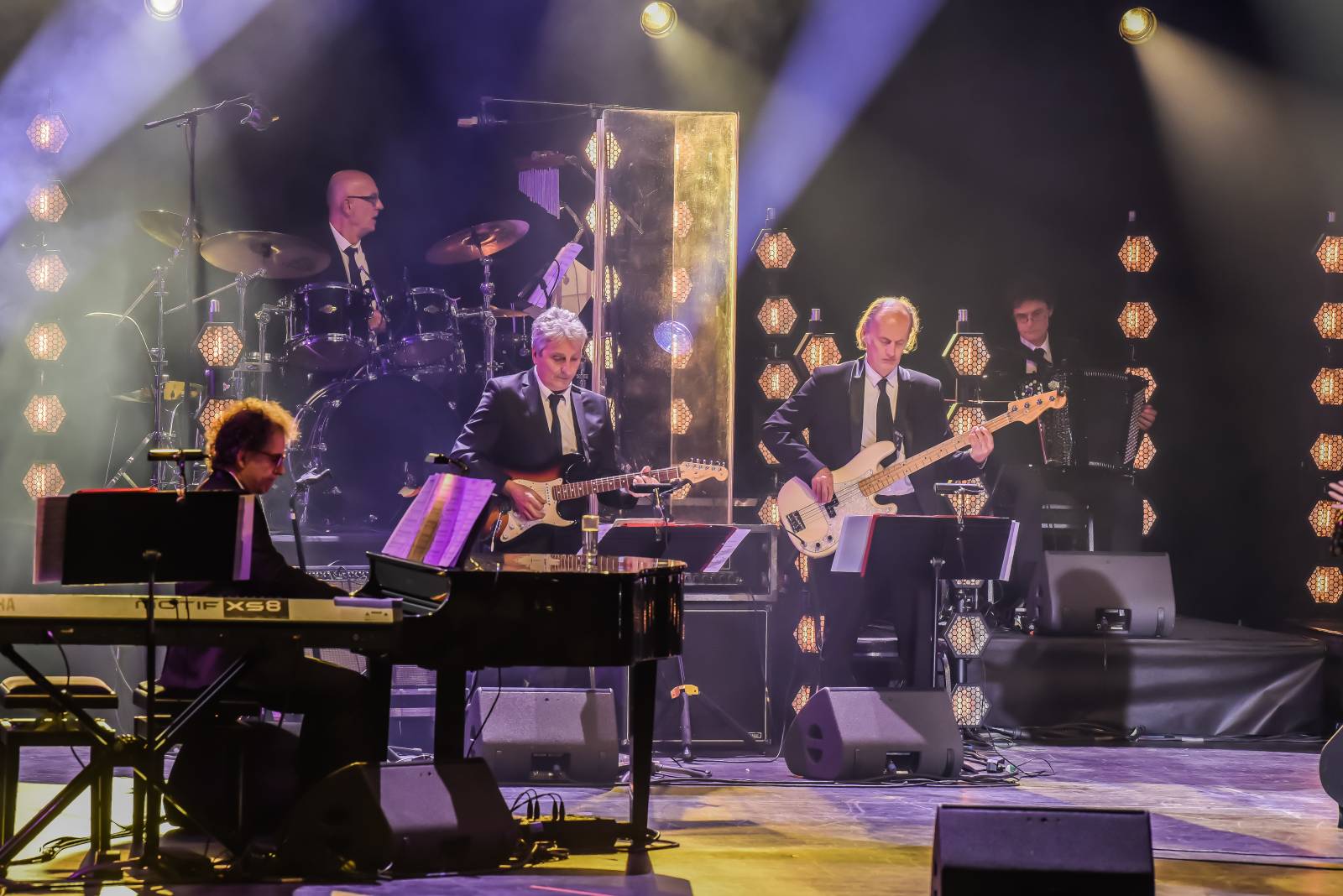 První dáma šansonu Mireille Mathieu nadchla za doprovodu orchestru Kongresové centrum Praha