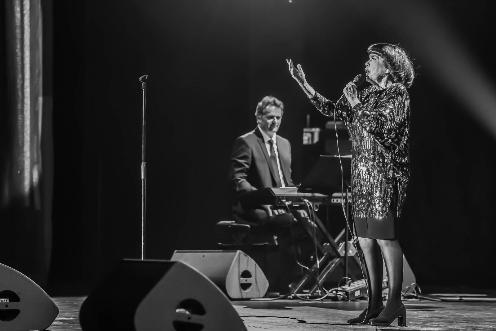 První dáma šansonu Mireille Mathieu nadchla za doprovodu orchestru Kongresové centrum Praha