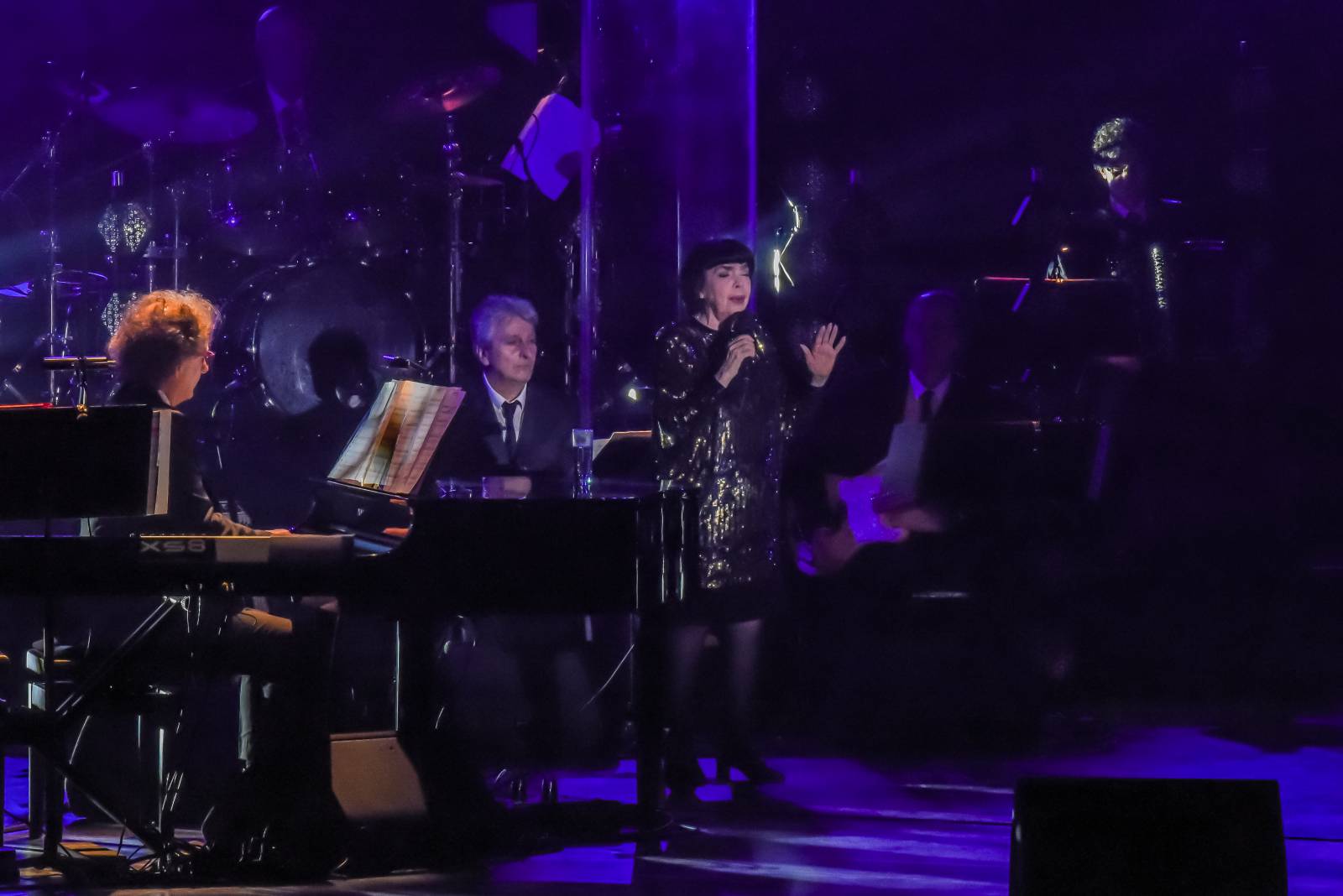 První dáma šansonu Mireille Mathieu nadchla za doprovodu orchestru Kongresové centrum Praha