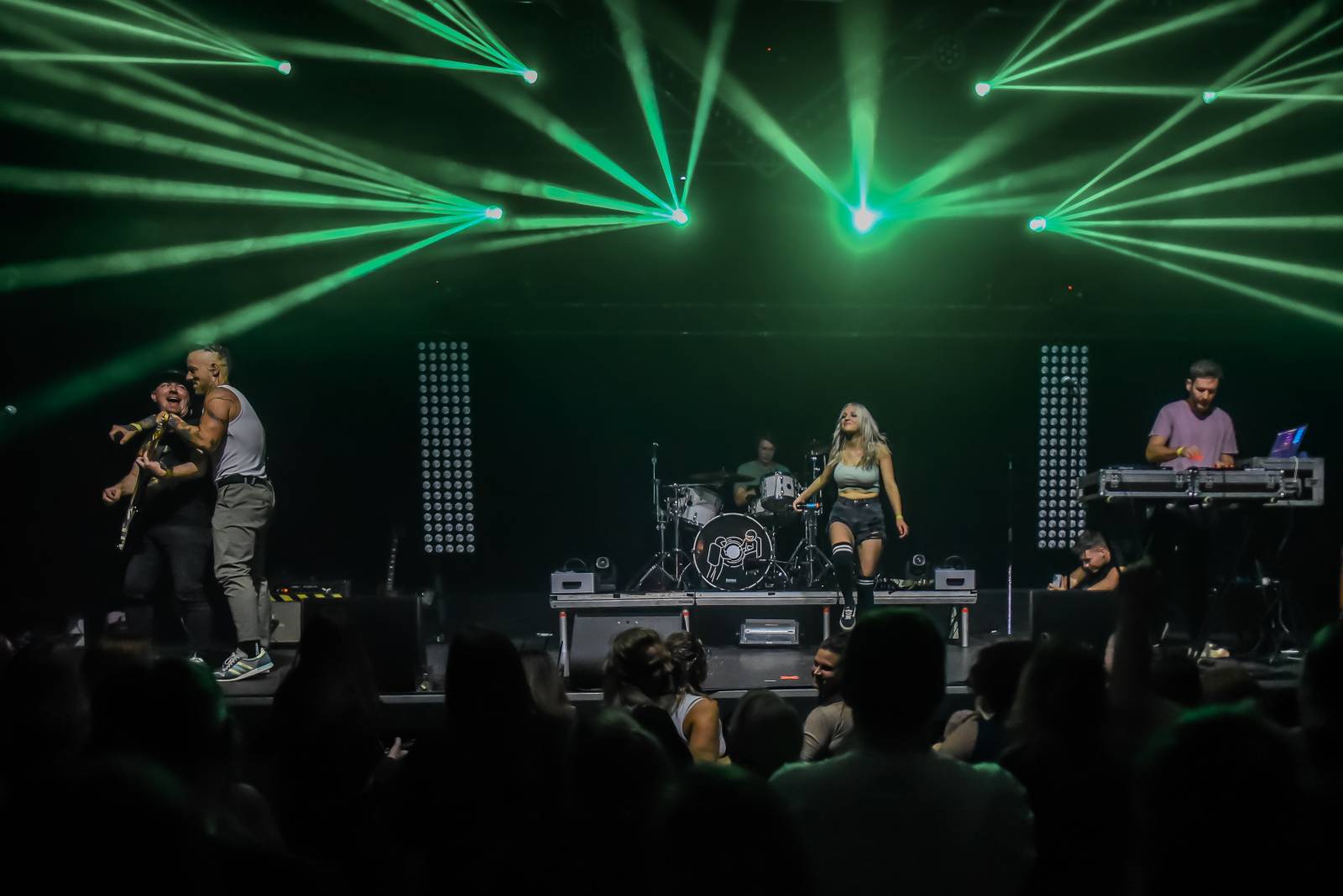 Skyline zakončili v Praze své podzimní turné, Roxy si zcela podmanili