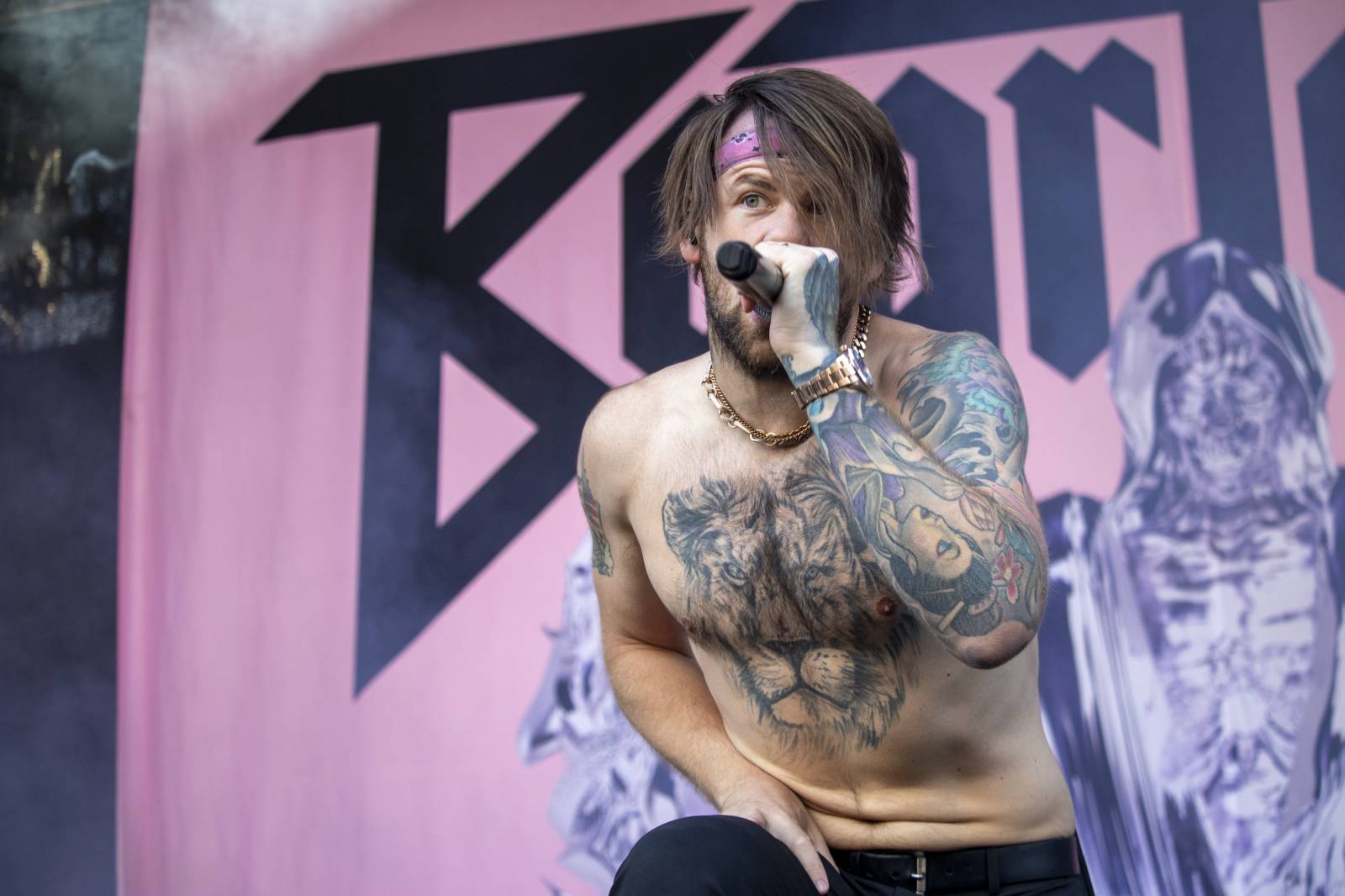 Rok 2023 objektivem fotografů | Linda Trnková nafotila přes 150 kapel. Vyrazila na Brutal Assault i Basinfirefest