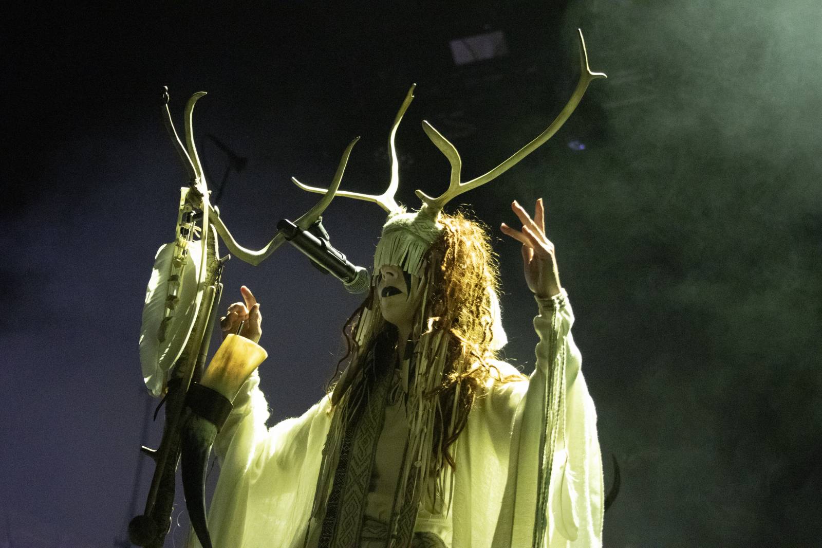 Rok 2023 objektivem fotografů | Linda Trnková nafotila přes 150 kapel. Vyrazila na Brutal Assault i Basinfirefest