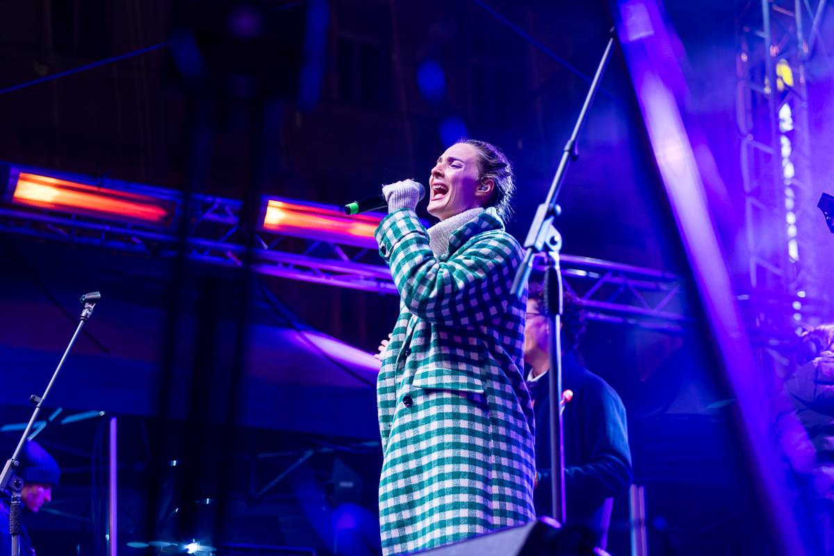 Rok 2023 objektivem fotografů | První sezóna Adama Karaffy u iREPORTu. Fotil 90s Explosion, LP i Ewu Farnou v O2 areně