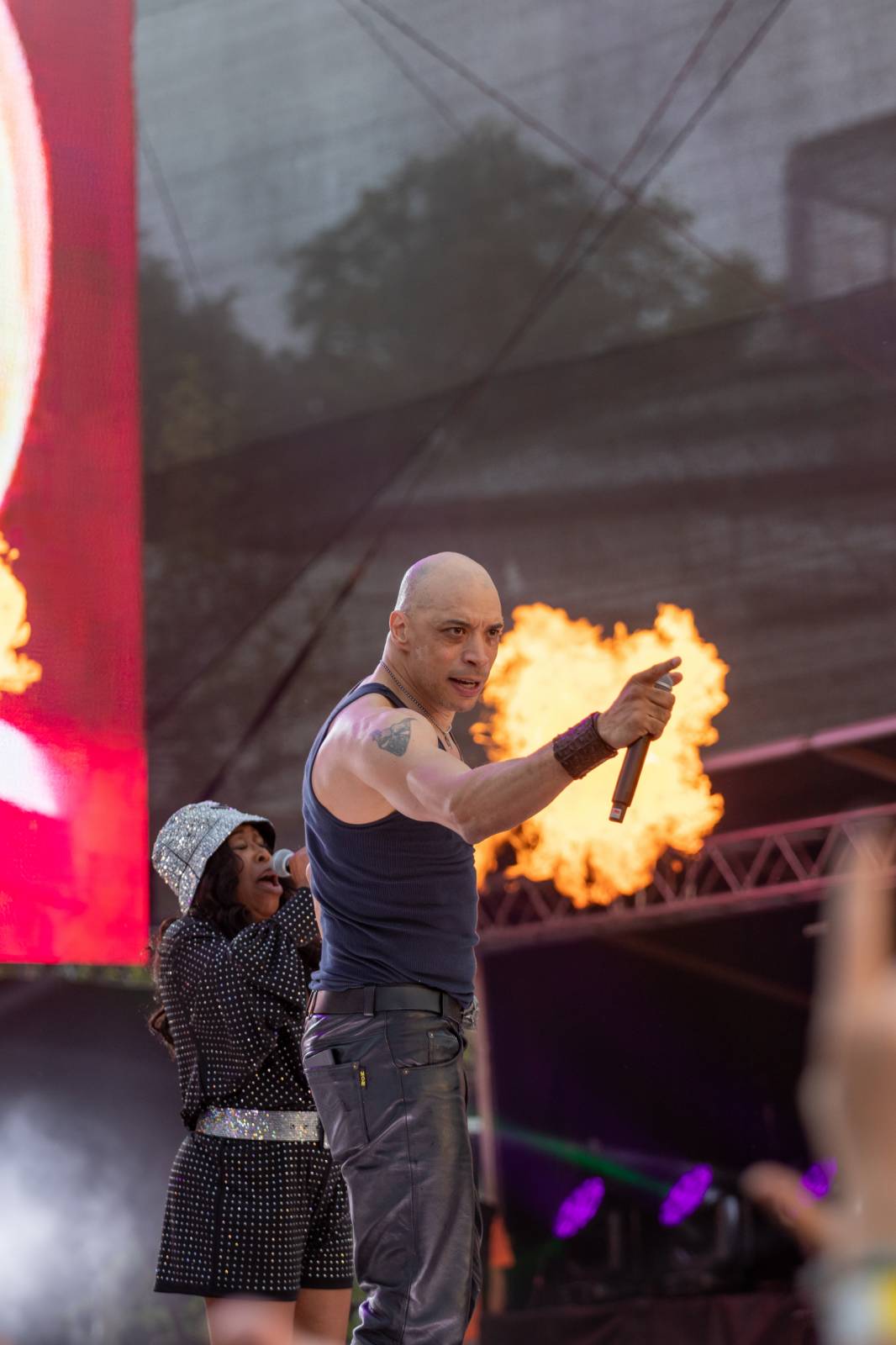 Rok 2023 objektivem fotografů | První sezóna Adama Karaffy u iREPORTu. Fotil 90s Explosion, LP i Ewu Farnou v O2 areně